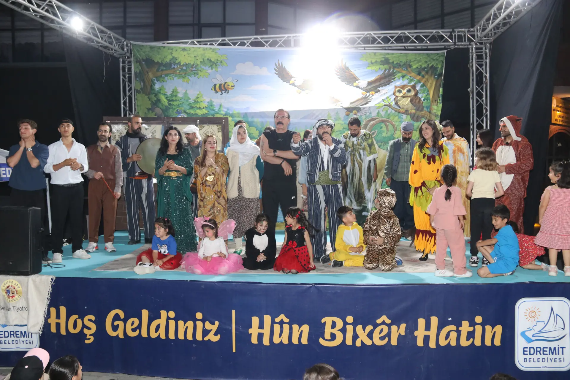 ME ZAROKÊN XWE BI ÇAND Û HUNERÊ RE ANÎ CEM HEV
