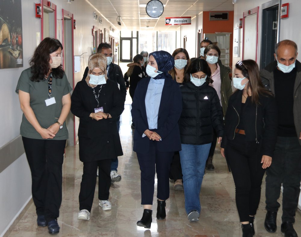 Eşbaşkan Koç, löselimili çocukları ziyaret etti